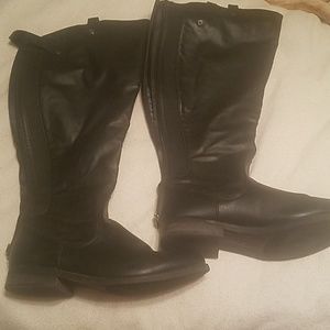 Riding boots